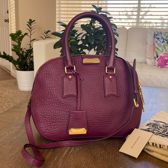 Burberry - Picture 1 of 15